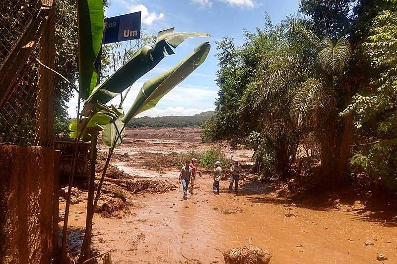 Rompimento da barragem em Brumadinho ocorreu no começo da manhã desta sexta-feira (25).