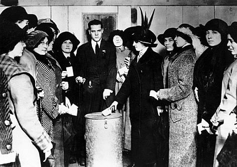 O dia 24 de fevereiro de 1932 é considerado o marco do direito ao voto feminino