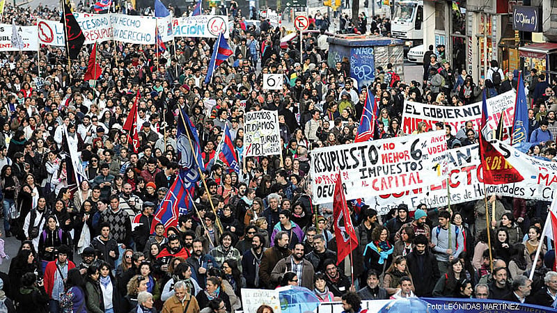 Um dos questionamento dos grevistas é a perda da soberania nacional