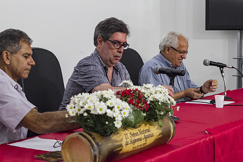Palestrantes do seminário "O aumento da Miséria no Brasil", neste domingo (7), no Parque da Água Branca