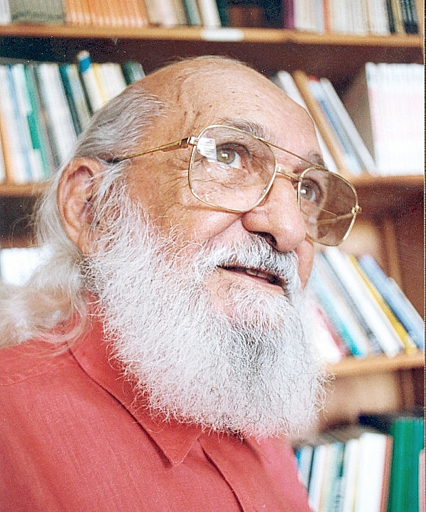 Obras de Paulo Freire, como “Pedagogia da Autonomia: saberes necessários à prática educativa” e “Pedagogia do Oprimido” são conhecidas em todo o mundo