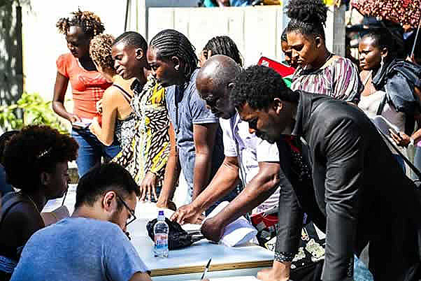 El racismo estructural de la sociedad brasileña se manifiesta aún en materia de política inmigratoria