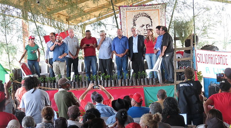 Agricultores correm risco de serem despejadas e perder o trabalho de 20 anos