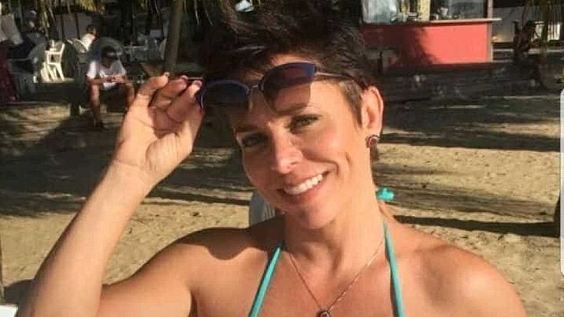 Vídeo na praia se defendendo de processo trabalhista foi a última polêmica envolvendo a deputada
