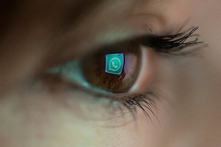 O Whatsapp é considerado "a nova deepweb", uma vez que não é possível rastrear origem do conteúdo compartilhado