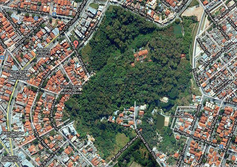 Mata do Planalto, na região Norte da capital, vem sendo cobiçada por empreiteiras há nove anos