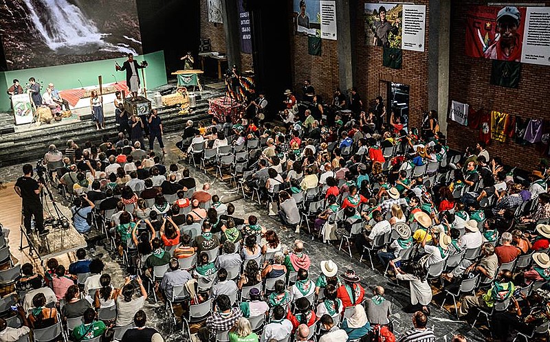 A atividade reúne cerca de 450 movimentos camponeses de diversas partes do mundo