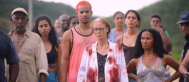 Filme de Kleber Mendonça Filho e Juliano Dornelles mostra reação de povoado do Nordeste à opressão