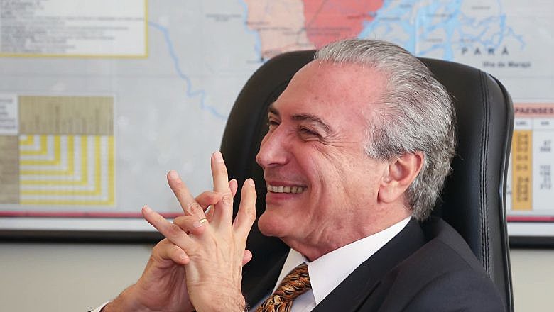 Em paralelo ao discurso, mobilizações em todo o Brasil denunciavam os retrocessos da reforma