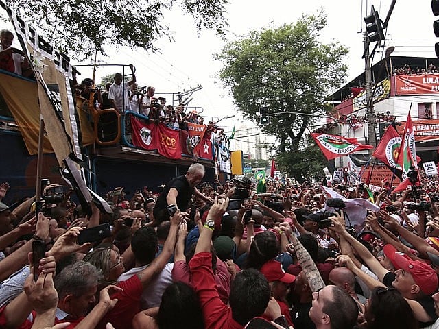 Ex-president spoke Saturday to thousands of supporters in São Bernardo do Campo