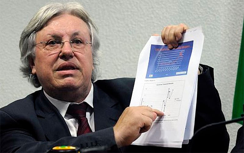 Professor Ildo Sauer diz que é “é difícil compreender” o que move o governo atual e sua ala militar