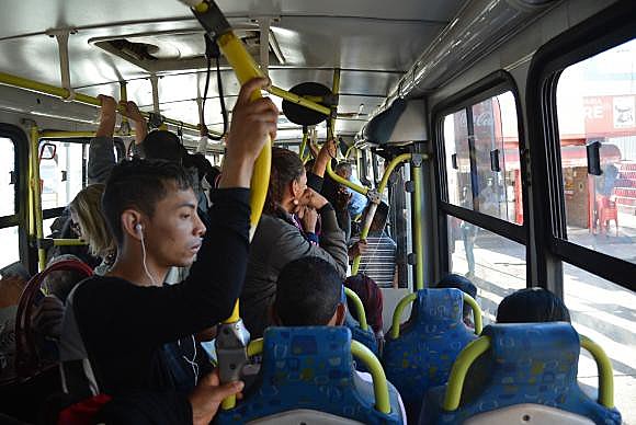 Uso do passe livre estudantil estará restrito em dois períodos de duas horas por dia