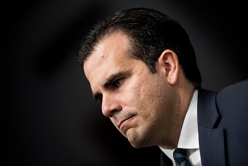 "Hoje lhes anunciou que renunciarei ao cargo de governador na sexta-feira, dia 2 de agosto, às 17h", afirmou Rosselló