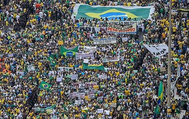 Desde 2013, cresce no país o movimento antipetismo, consolidado nas eleições de 2018 com a vitória de Jair Bolsonaro.