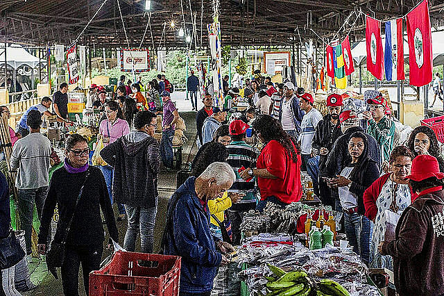 Farmers at the National Agrarian Reform Fair