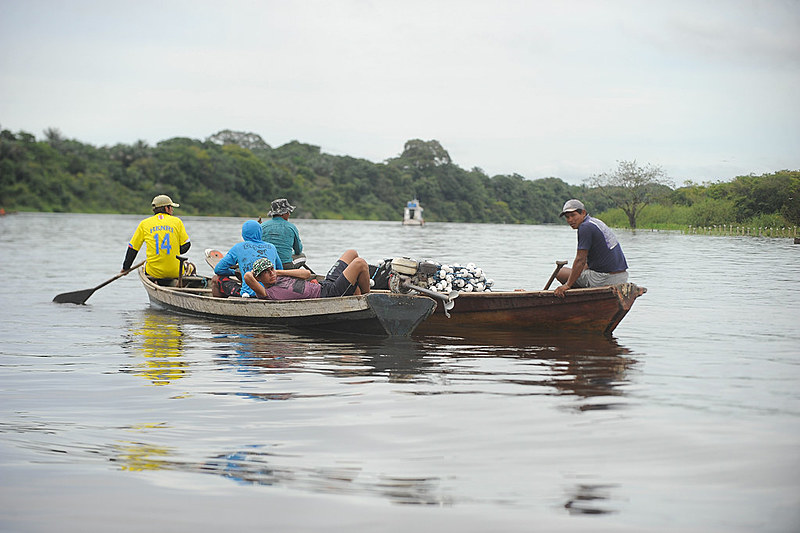 Pesca artesanal é a principal fonte de renda para muitas famílias
