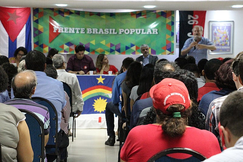 Entre os dias 12/01 a 24/01, entra em atividade a Brigada da Frente Brasil Popular PE nos bairros e no centro da cidade