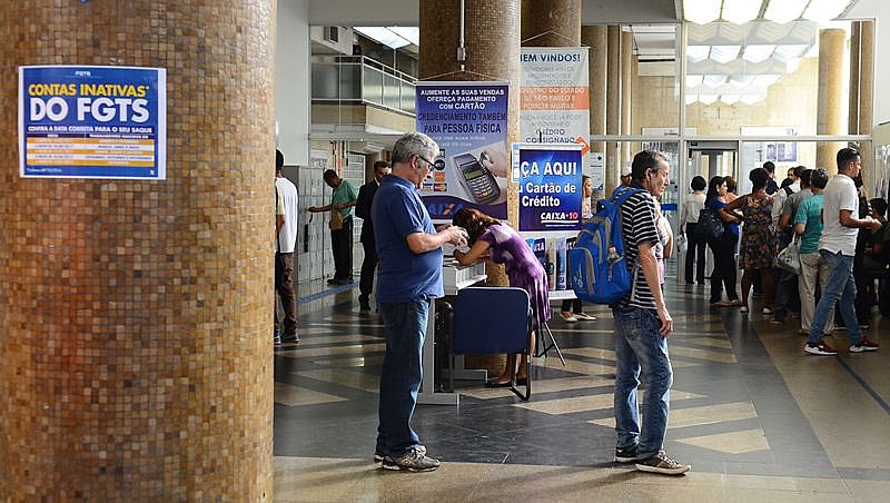 Ministério do Trabalho recomenda que o empregado acompanhe depósito mensalmente.