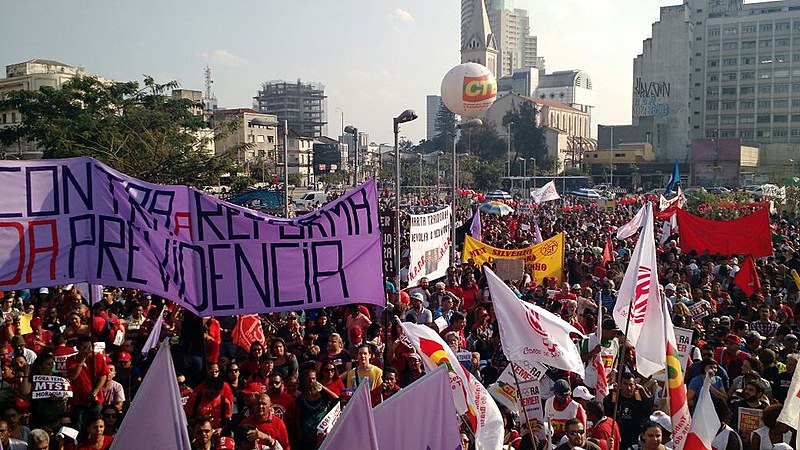 Ato da esquerda no Largo da Batata reuniu 60 mil pessoas, segundo organizadores
