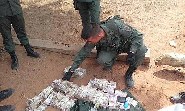 Uma operação especial da Força Armada Nacional Bolivariana (FANB) reteve 104 milhões de bolívares e deteve pelo menos 117 pessoas