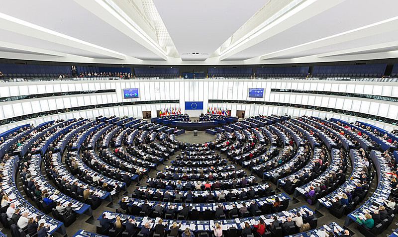 O pedido foi realizado através de uma carta enviada na última quinta-feira (15) ao presidente da Comissão Europeia, Jean-Claude Juncker