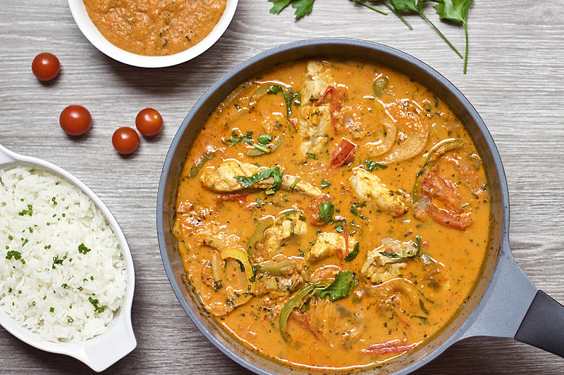 Prato é geralmente acompanhado por arroz branco, farofa e pirão de peixe