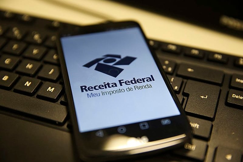 Aplicativo permite consultar diretamente nas bases da Receita Federal informações sobre a liberação das restituições do IRPF.