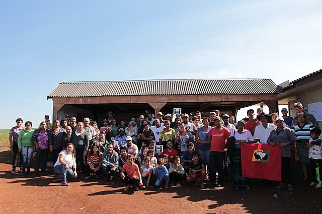 Título conquistado após determinação judicial concede o domínio coletivo de 225 hectares de terra