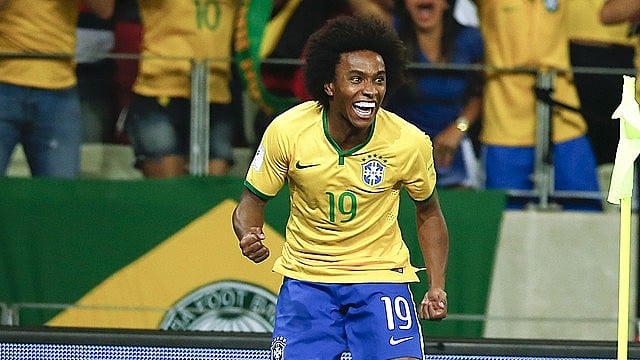 Meio-campista Willian cresceu jogando futebol na rua Conde de Sarzedas, no bairro Vila Albertina, periferia do ABC paulista