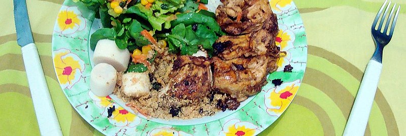 Ao preparar a própria comida, a pessoa pode escolher as quantidades de temperos, óleo, sal e gordura que irá consumir