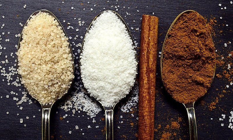 O ideal é consumir os alimentos sem adição de açúcar, para ter a percepção total do sabor da comida.