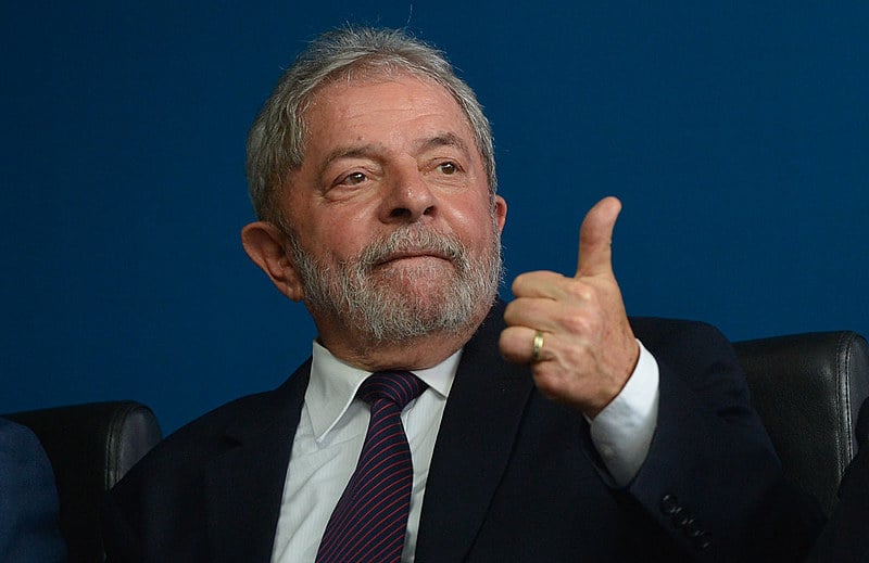 Ex-presidente é acusado de receber imóvel como contrapartida a vantagens concedidas à OAS