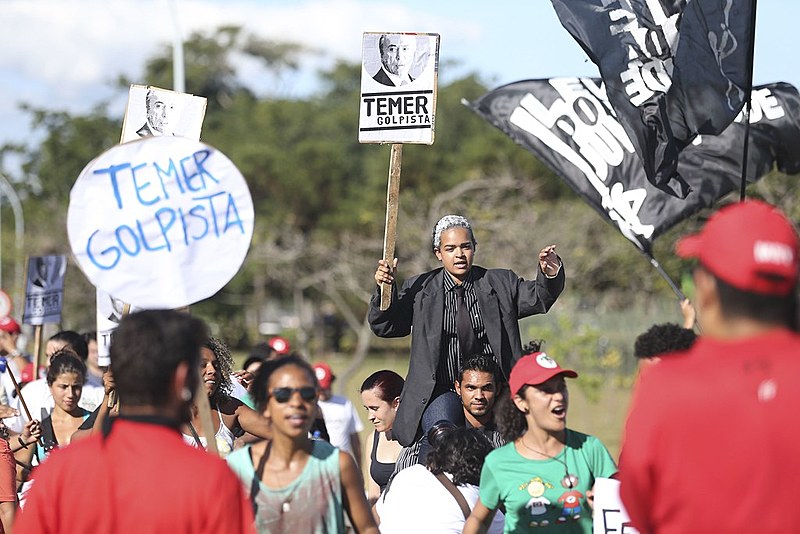 Manifestação realizada em 23/04 no Palácio do Jaburu, residência do vice-presidente