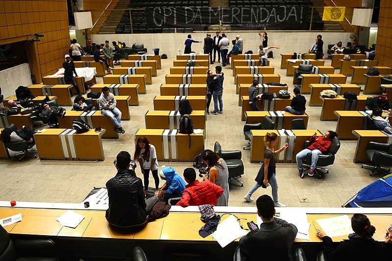 Em 2016, estudantes ocuparam a Assembleia Legislativa de SP (ALESP) para cobrar o governador Geraldo Alckmin (PSDB) na CPI da Merenda