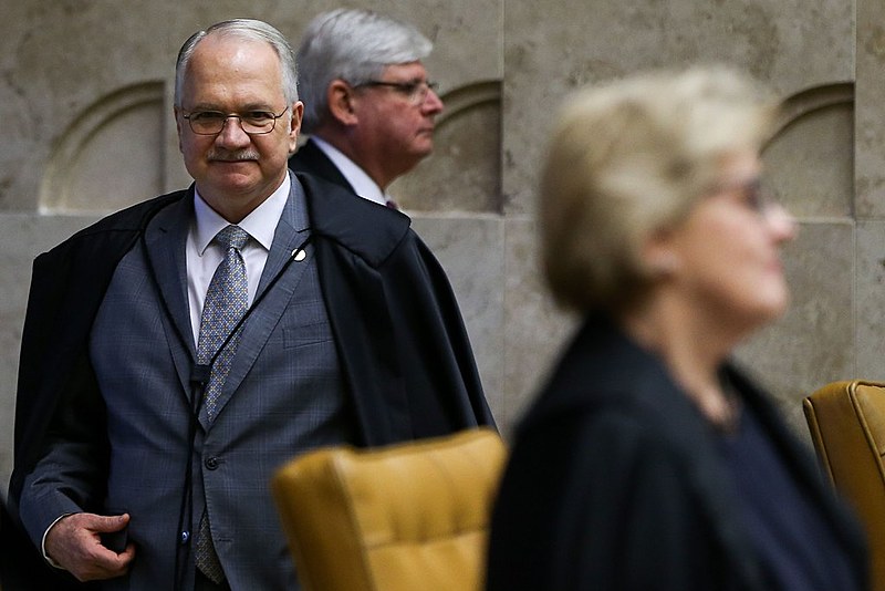 Ministro Edson Fachin, procurador-geral da República, Rodrigo Janot, e ministra Rosa Weber durante sessão do STF