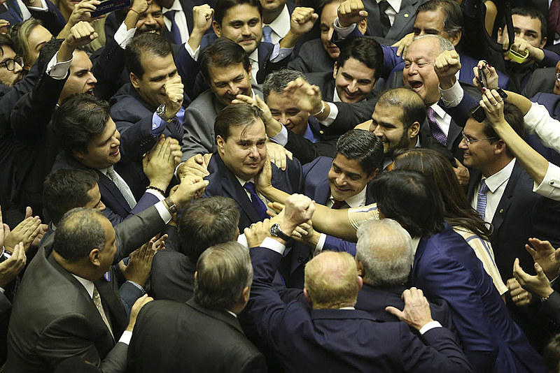 Relatório da proposta que muda as regras das aposentadorias deve ser entregue até o dia 14 de junho, segundo a agenda do governo