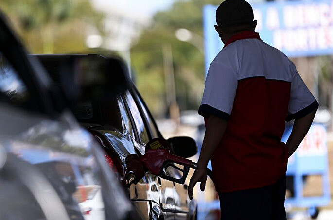 Após greve dos caminhoneiros, sindicalistas apontam que custos do diesel foram repassados ao povo brasileiro