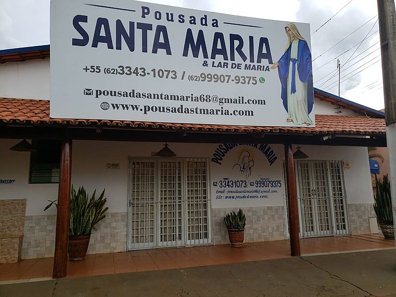 Na rua em que fica a casa Don Inácio, das 13 pousadas ao longo da rua, nove estavam fechadas