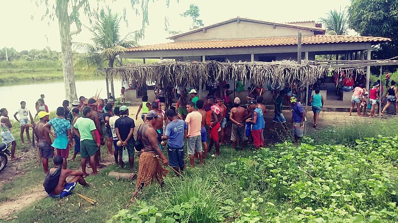 No momento, os indígenas se encontram dispersos na mata e têm dificuldade em acessar hospitais, sob risco de novos ataques.