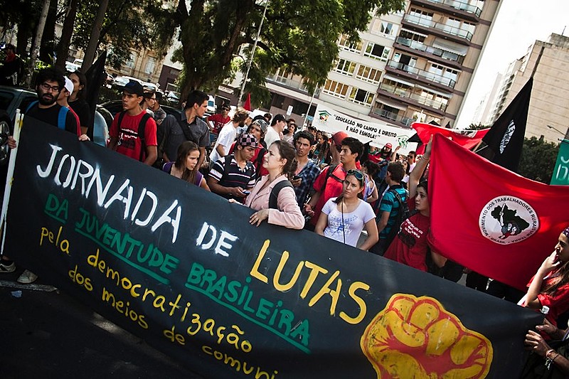 Jornada de Lutas realizada por jovens em 2013
