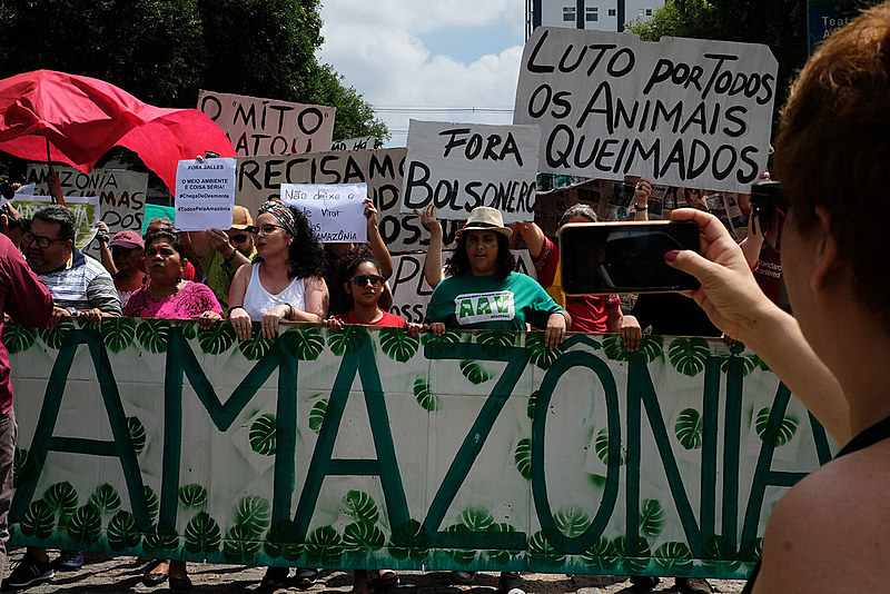 Protesto em defesa da Amazônia em Manaus.