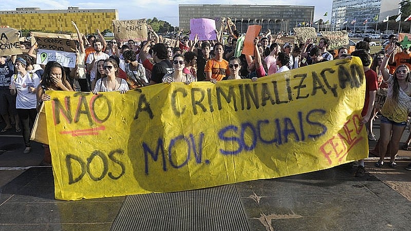 A aprovação da lei antiterrorismo representou uma severa ameaça às liberdades de reunião e de manifestação do pensamento