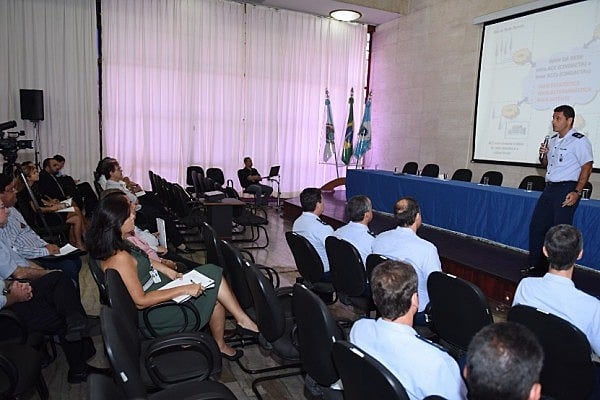 Evento no Rio de Janeiro, onde se debateu a estruturação de uma Parceria Público-Privada para o setor