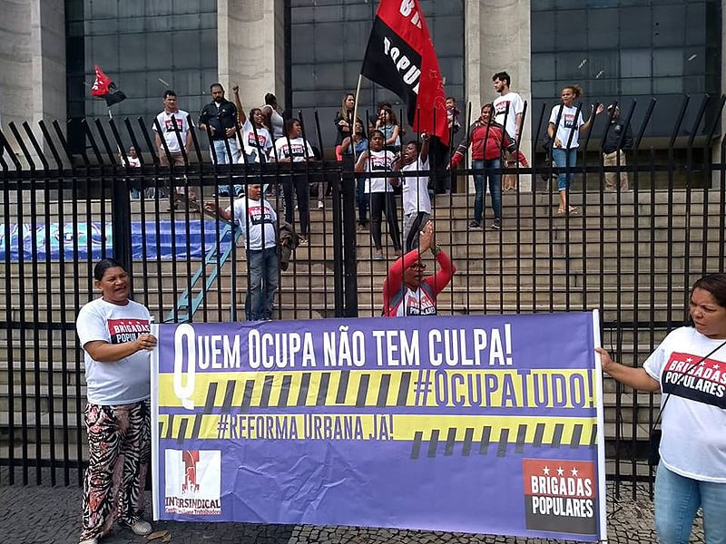 Comunidades da Pavuna organizam protesto em frente a Prefeitura do Rio de Janeiro