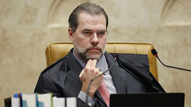 El presidente del Supremo Tribunal Federal de Brasil, Dias Toffoli, revocó la decisión inicial del juez Marcos Aurélio Mello