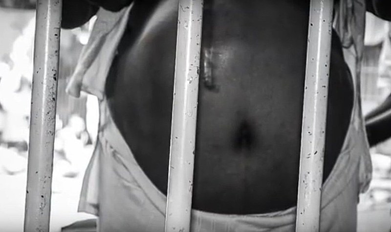 "Há muito pouco tempo foi denunciado no RJ que as mulheres num momento grandioso, que é o momento da vida, tendo seus filhos algemadas".