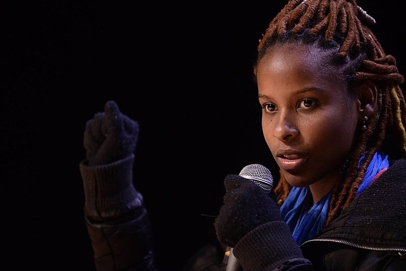 Monique é responsável pela criação da organização Desabafo Social e da rede social “Ubuntu”