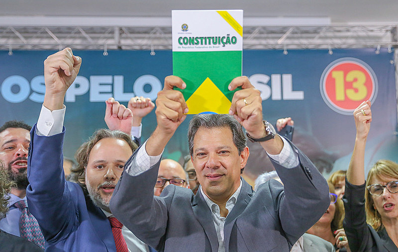 Encontro de juristas com Haddad, em São Paulo