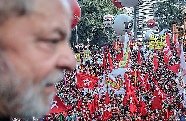 Ex-president Lula taking part in São Paulo rally in January