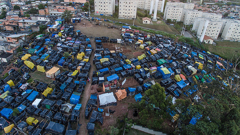 "Este cenário abriga a força social do movimento de massas, os quadros políticos, o local legítimo da organização popular", afirma